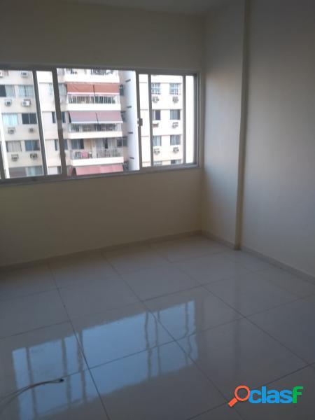 Apartamento com 2 dorms em Rio de Janeiro - Méier por
