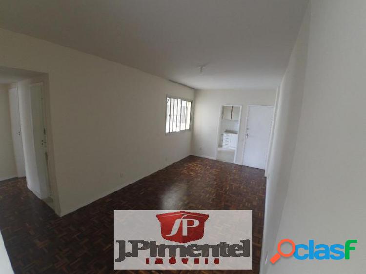 Apartamento com 3 dorms em Vitória - Praia do Canto por 305