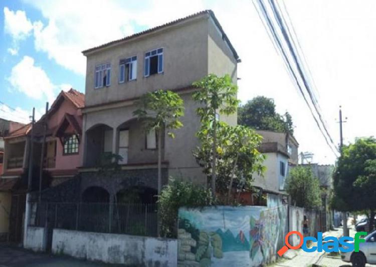 Apartamento com 3 dorms em Volta Redonda - Aterrado por 900