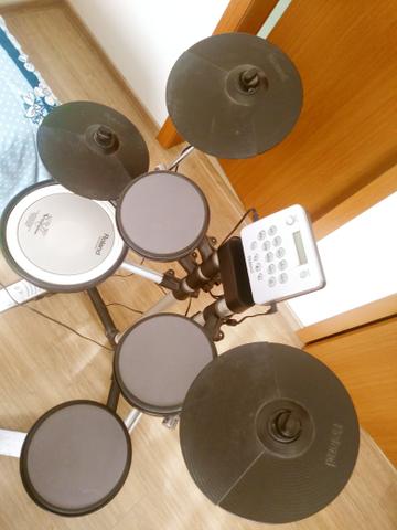 Bateria eletrônica Roland TD1