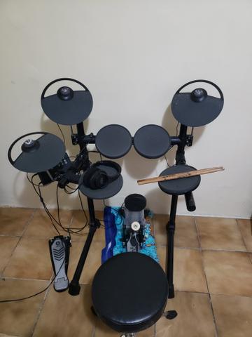 Bateria eletrônica Yamaha DTX 450