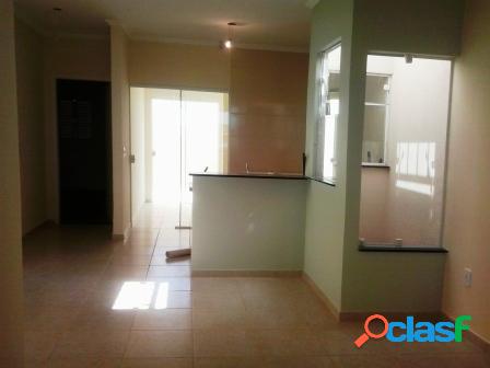 Casa com 2 dorms em Botucatu - Vila Cidade Jardim por 1.1