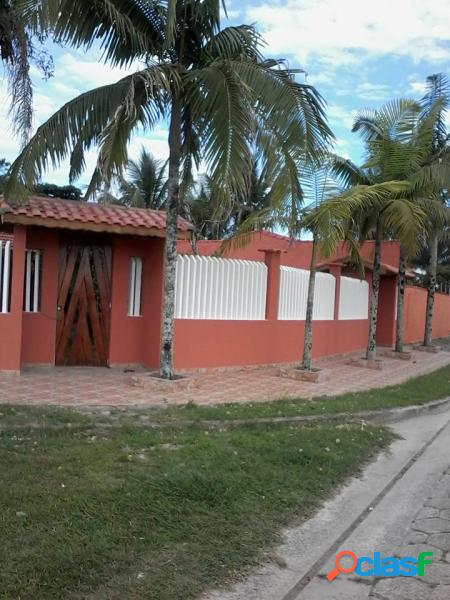 Casa com 2 dorms em Itanhaém - Bopiranga por 420 mil para