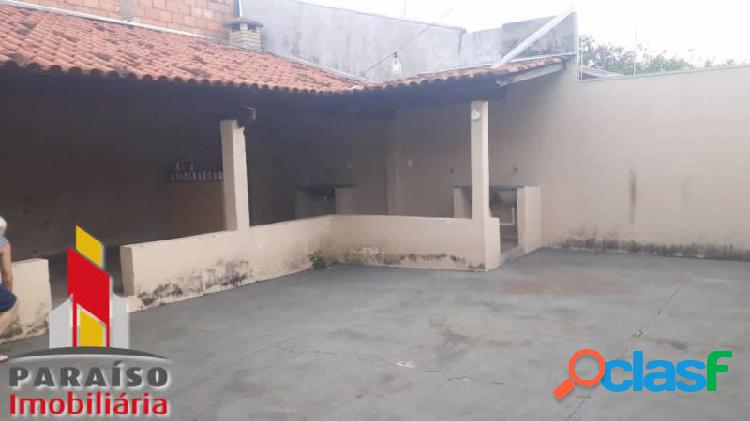 Casa com 2 dorms em Uberlândia - Pacaembu por 215 mil à