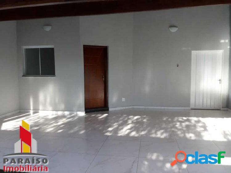 Casa com 3 dorms em Uberlândia - Santa Mônica por 500 mil