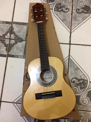 Cavaquinho em perfeito estado