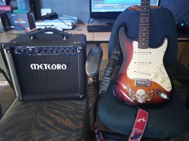 Guitarra Strinberg + Amplificador Meteoro