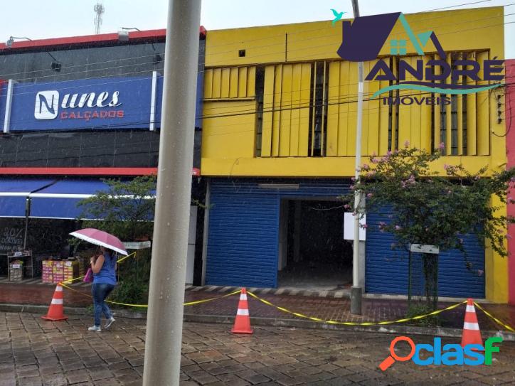 Imóvel comercial, 384m², no Centro, Piraju/SP.