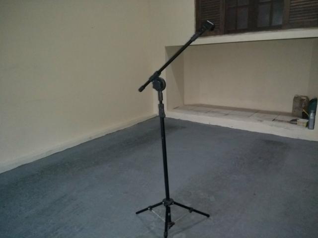 Pedestal para microfone