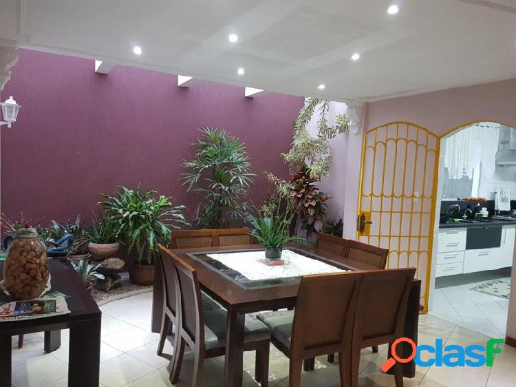 Sobrado com 4 dorms em São Paulo - Jardim Avelino por 1.25