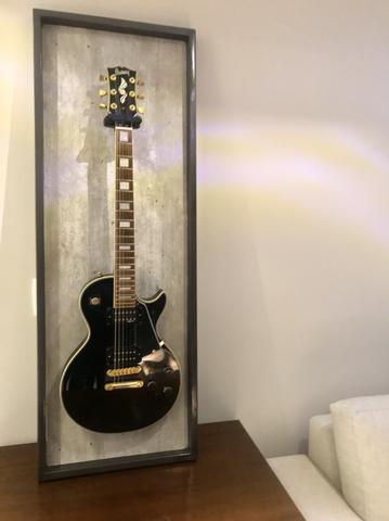 Suporte de guitarra com display