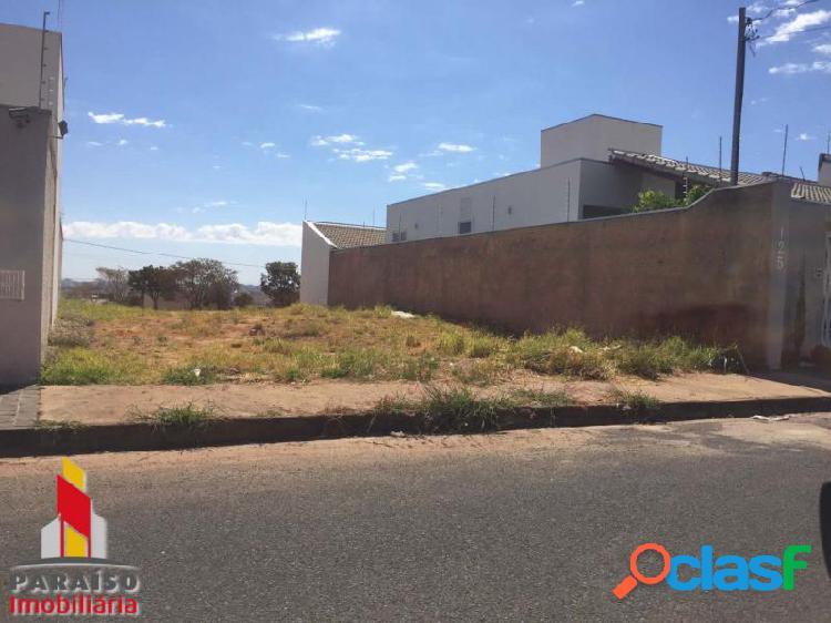 Terreno com 250 m2 em Uberlândia - Jardim Veneza por 155