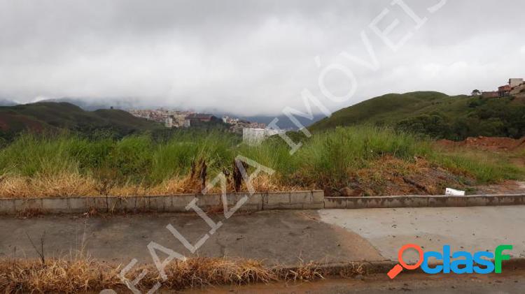 Terreno com 360 m2 em Poços de Caldas - Residencial