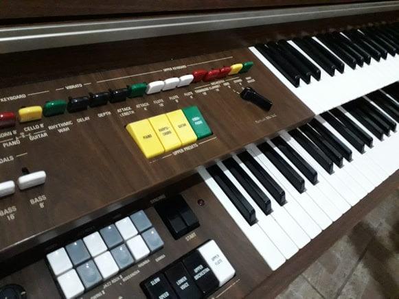Órgão Digital Yamaha