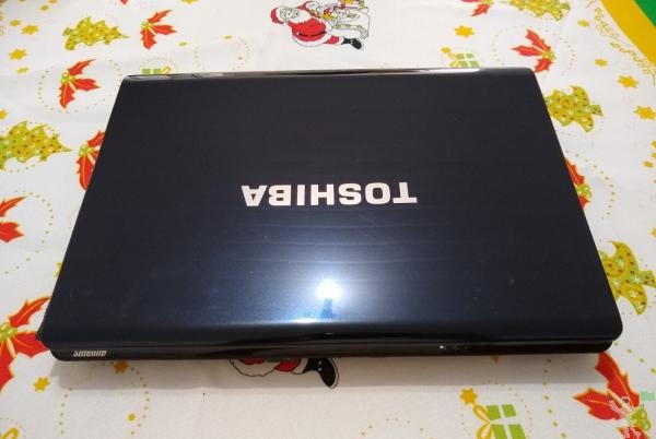 Notebook Toshiba Dual Core tela 13.3 pol