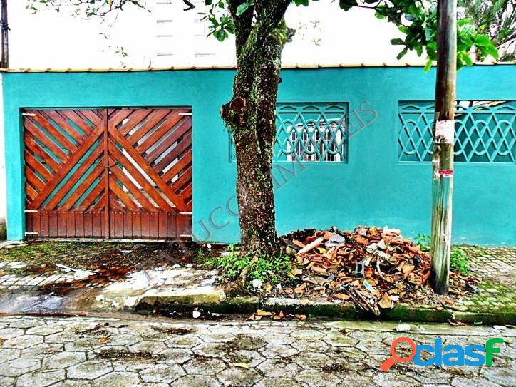 LINDA CASA INDEPENDENTE PRÓXIMO AO MAR