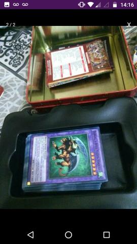 2 decks? yu gi oh + lata para guardar