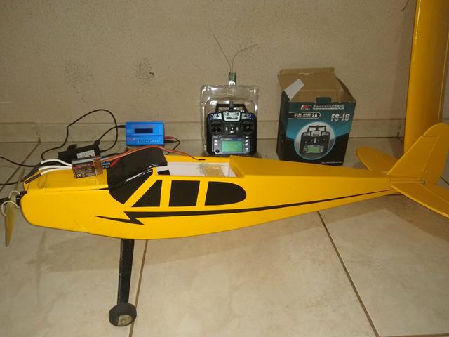 Aeromodelo completo