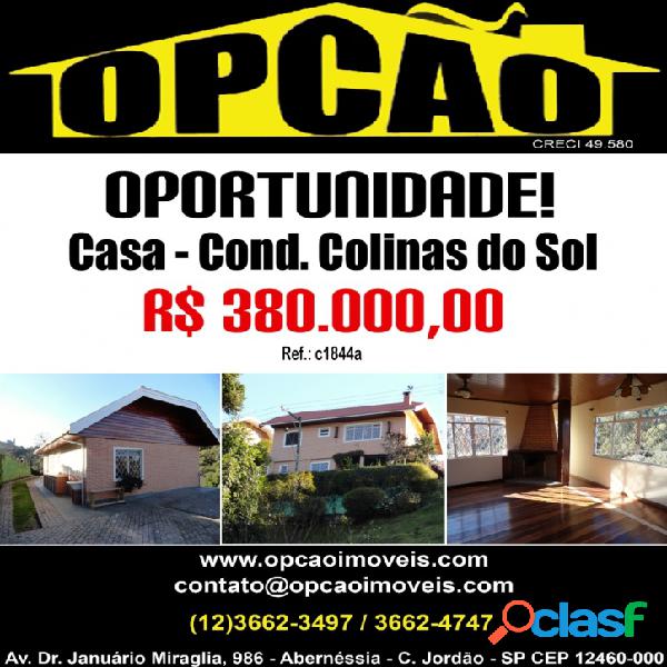 Belíssima casa em condomínio com 10 unidades