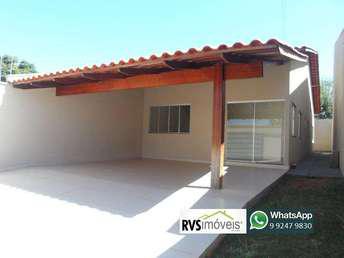 Casa com 3 quartos à venda no bairro Vila Brasília, 130m²