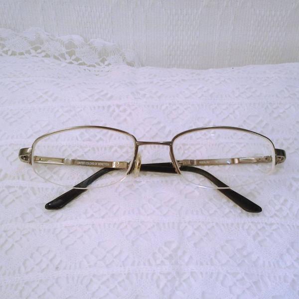 DESAPEGO - óculos de grau benetton autêntico