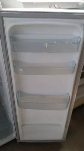 Geladeira Electrolux Re28