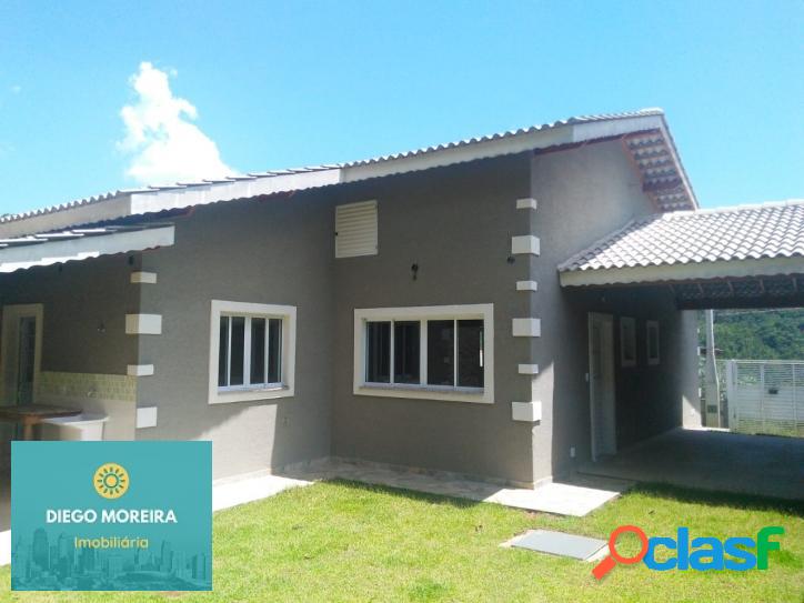 Linda casa com fino acabamento em Mairiporã - Terra Preta