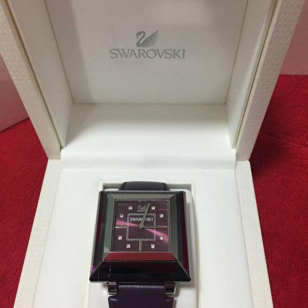 Maravilhoso Relógio Swarovski