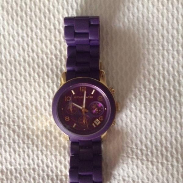 Relógio Michael Kors roxo