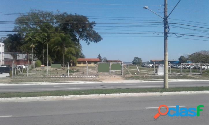 Terreno Comercial Avenida em frente o Jardim do Golfe