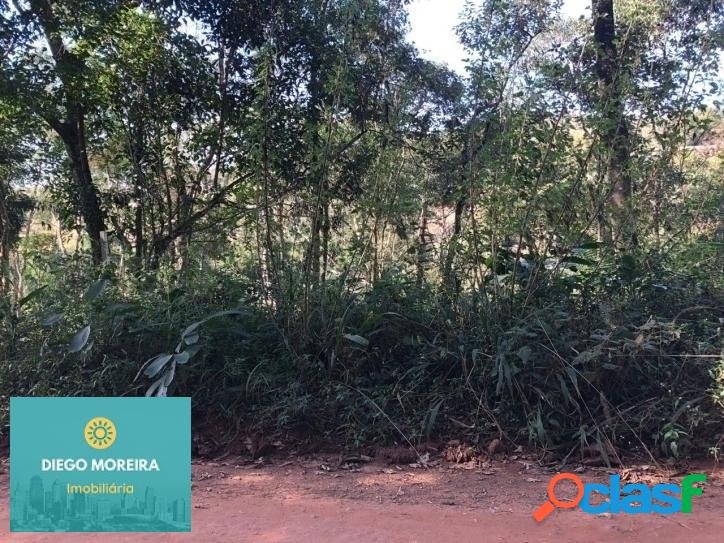 Terreno em Terra Preta com área de 500 m²