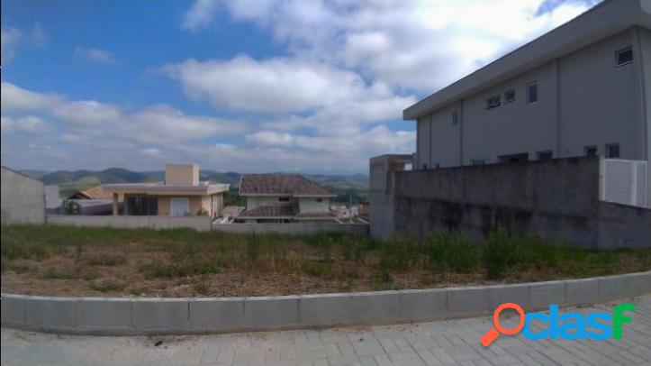 Urbanova - Terreno de 450m² em declive - vista para a serra