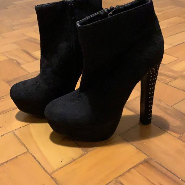 bota cano curto ankle boot