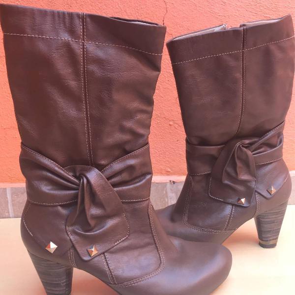 bota comfort flex marrom 35