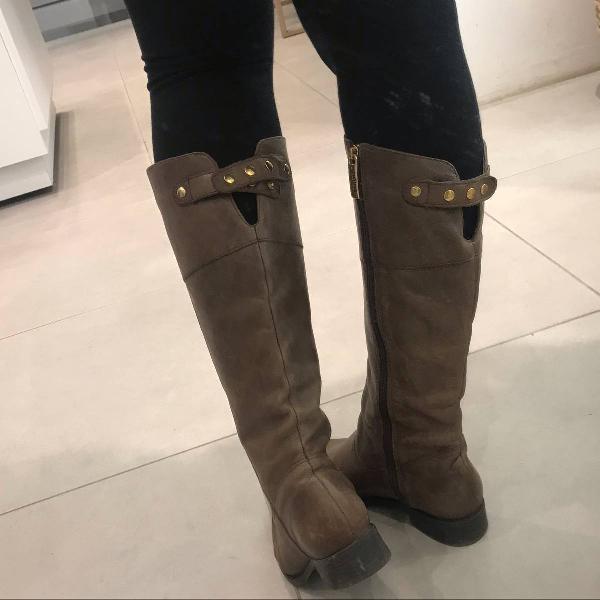 bota em couro carmen steffens