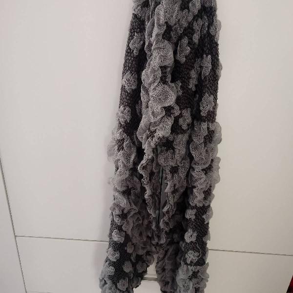 cachecol tricot em dois tons de cinza