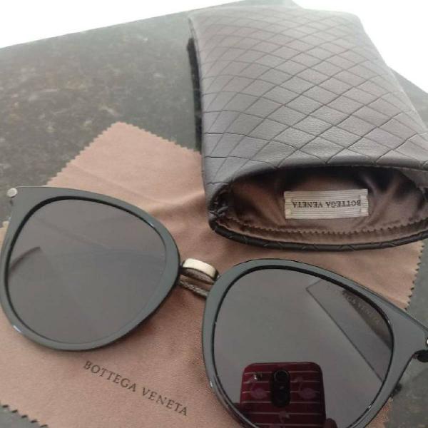 culos de Sol Bottega veneta