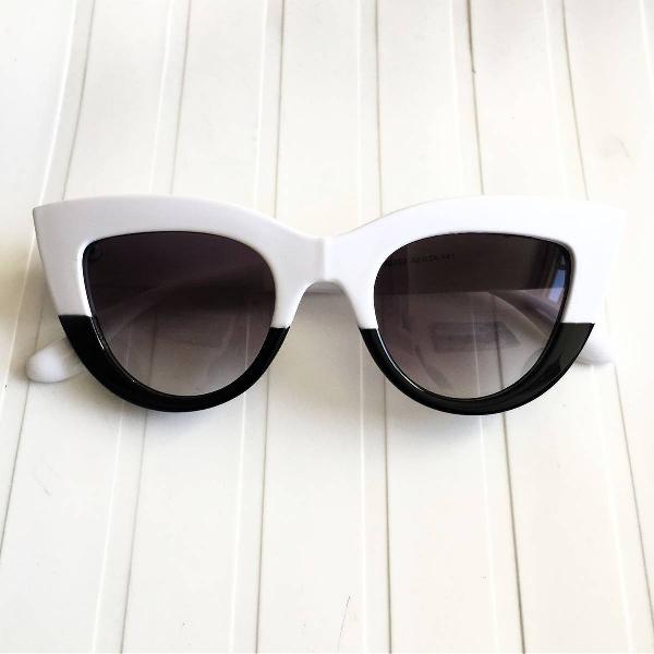 oculos gatinho preto e branco
