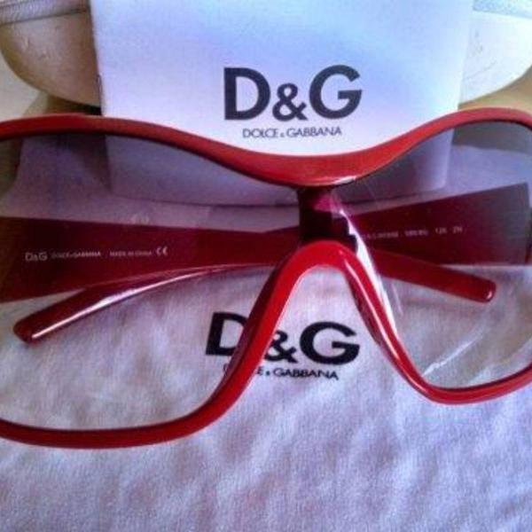 oculos vermelho - d &amp; g