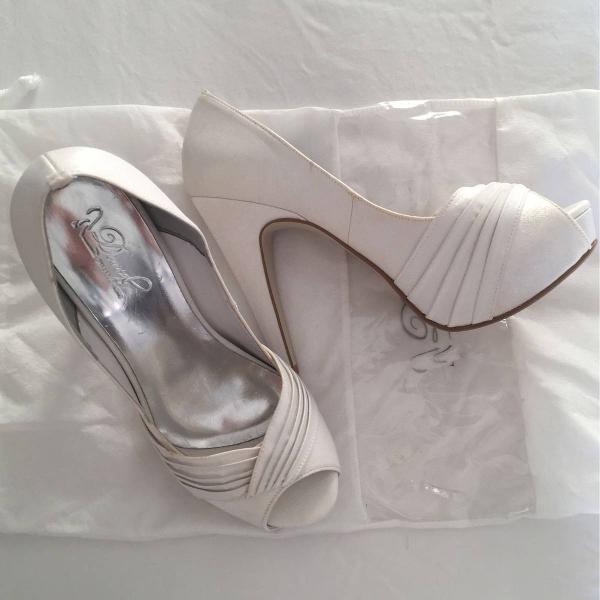 peep toe branco