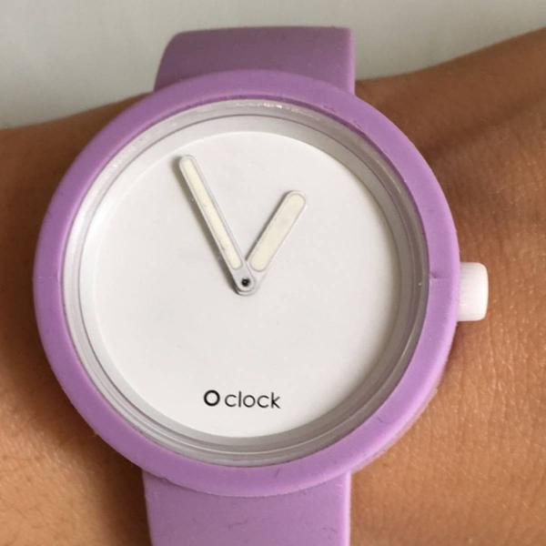 relógio italiano clock roxo com pulseira de borracha