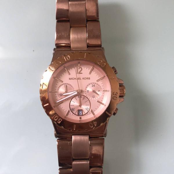 relógio original da marca michael kors, na cor rosé