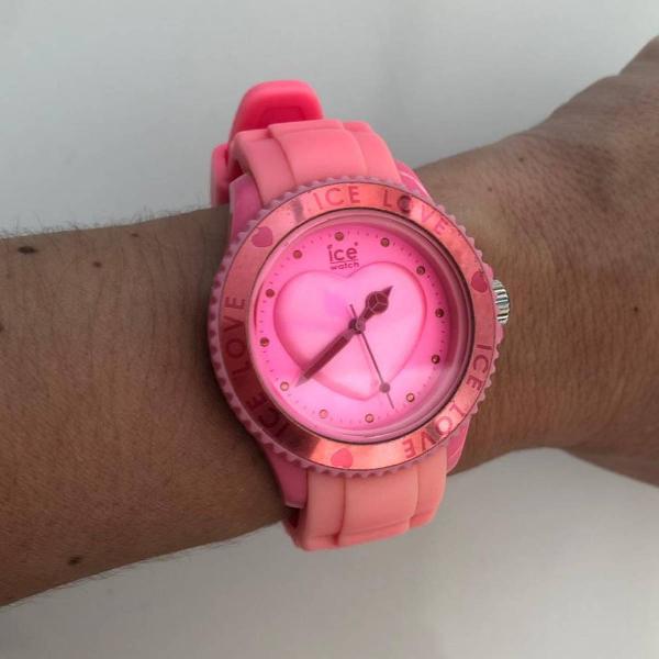 relógio rosa