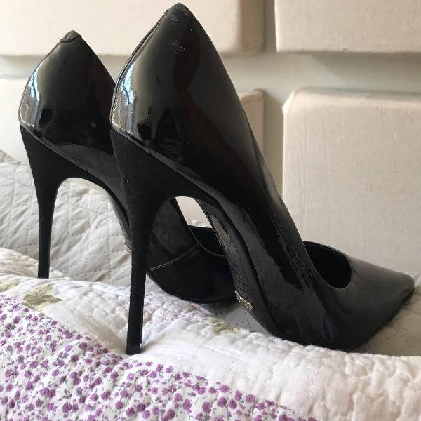 scarpin preto schutz