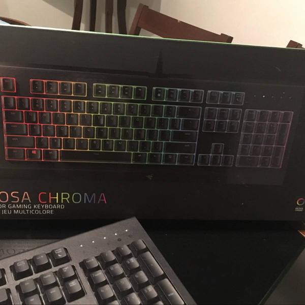 teclado razer cynosa chroma