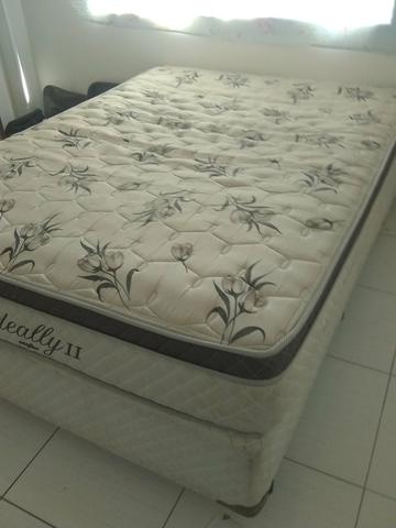 Cama com colchão