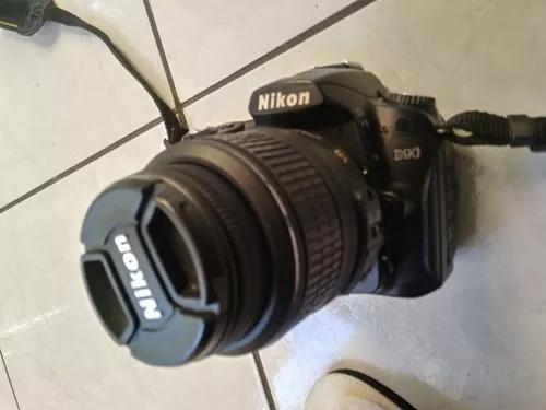 Nikon D 90 + Lente 18-55 Mm