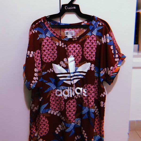 camiseta farm + adidas