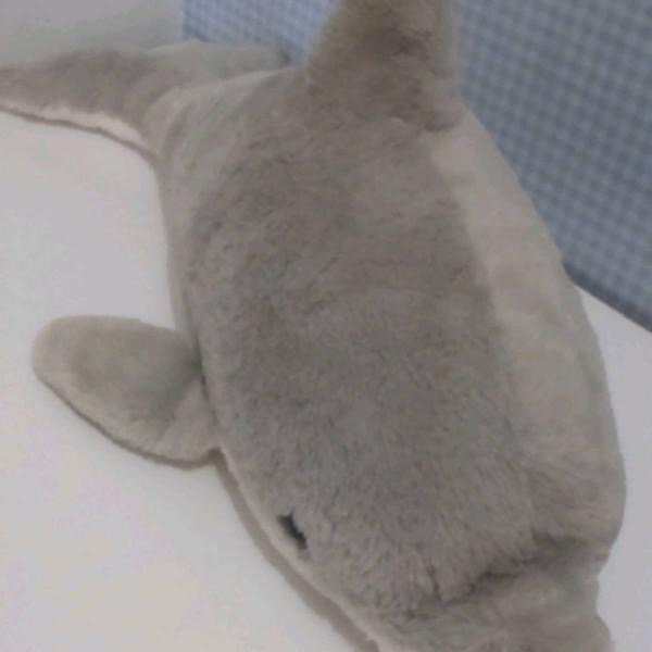 golfinho grande de pelúcia
