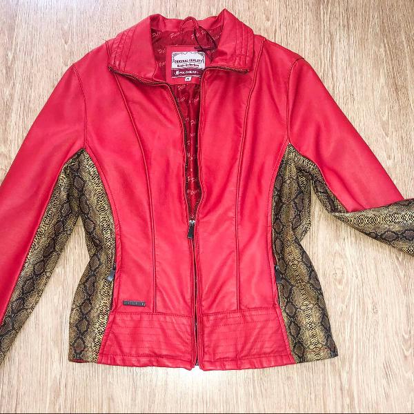jaqueta couro vermelha animal print